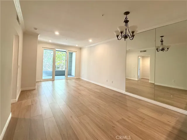 Floor to ceiling mirrors