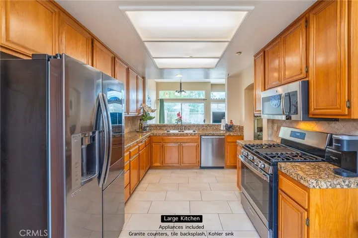 Kitchen - Appliances included