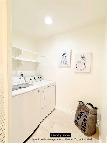 Washer Dryer included