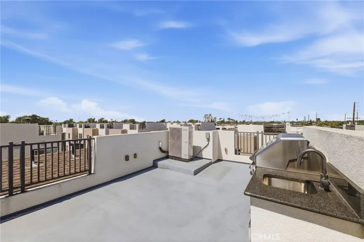 Rooftop deck with BBQ and newer AC system