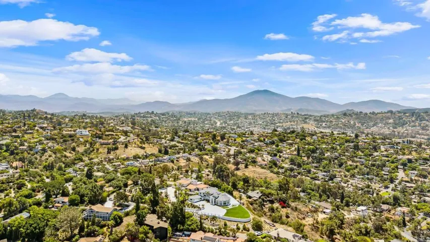 9355 Lavell Street, La Mesa, California 91941