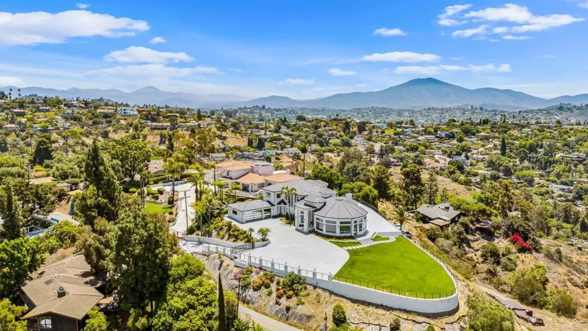 9355 Lavell Street, La Mesa, California 91941