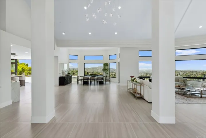 9355 Lavell Street, La Mesa, California 91941