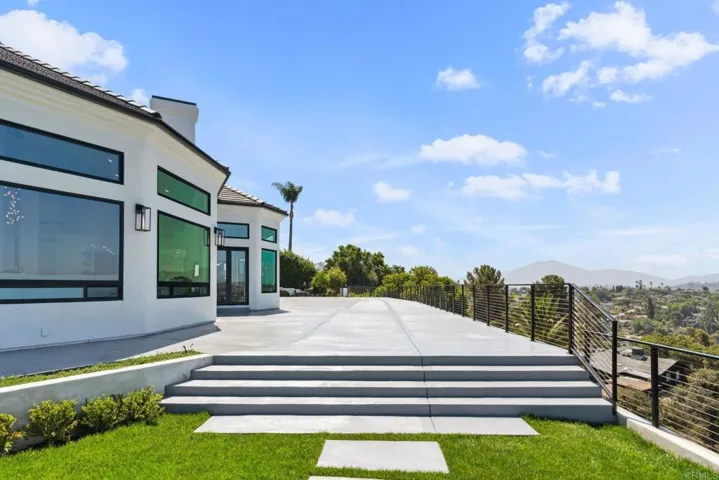 9355 Lavell Street, La Mesa, California 91941