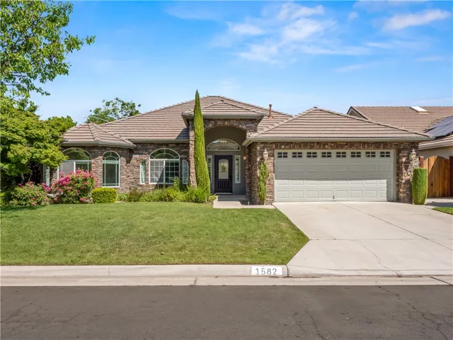 1582 E Revere, Fresno, California 93720
