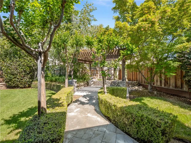 1582 E Revere, Fresno, California 93720