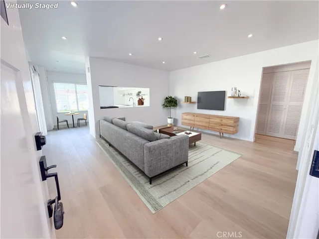 Digitally enhanced, viretually staged, spacious  Modern Living room