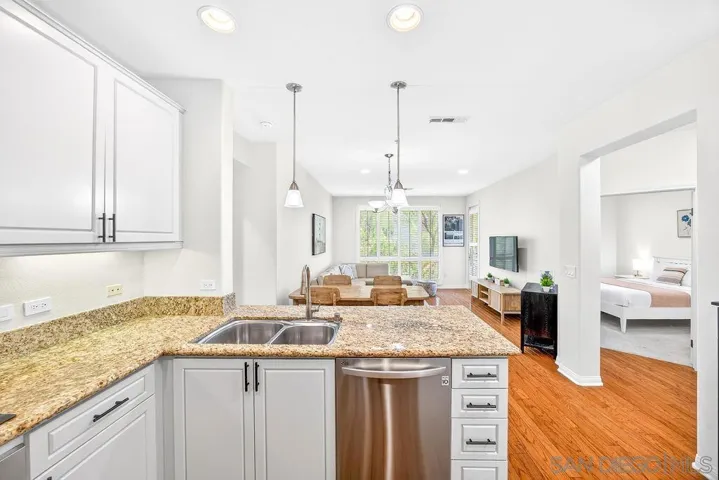 3887 Pell Pl. 314, San Diego, California 92130