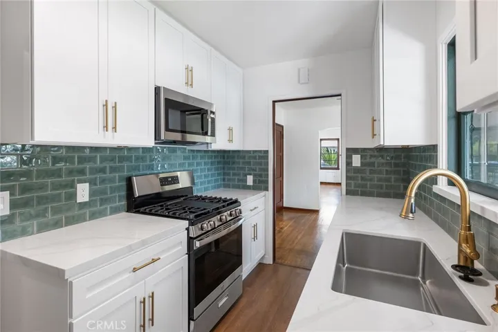 5615 Brockton, Riverside, California 92506