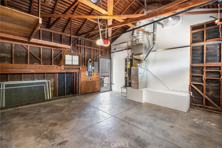 5615 Brockton, Riverside, California 92506