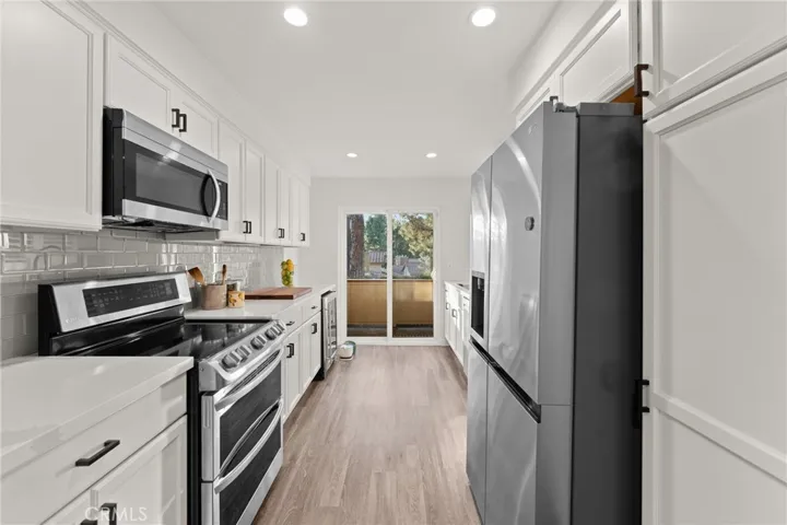 THomasville cabs and quartz counters!