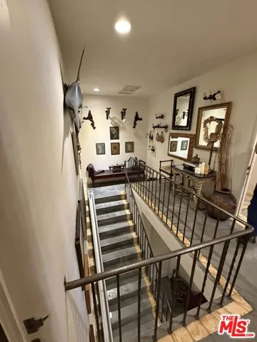 2252 W Washington Boulevard, Los Angeles, California 90018