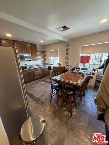 2252 W Washington Boulevard, Los Angeles, California 90018