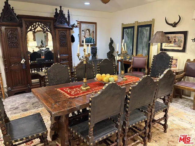 2252 W Washington Boulevard, Los Angeles, California 90018