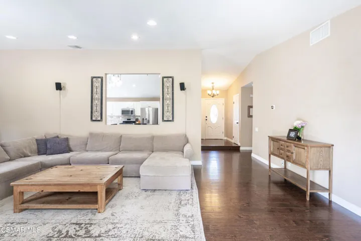 78 N Sabra Ave-17