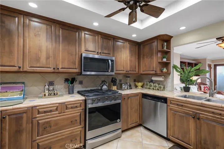 Pass-through kitchen