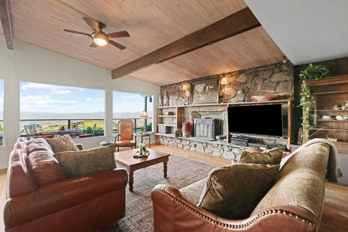 440 Hillside Road, San Juan Bautista, California 95045