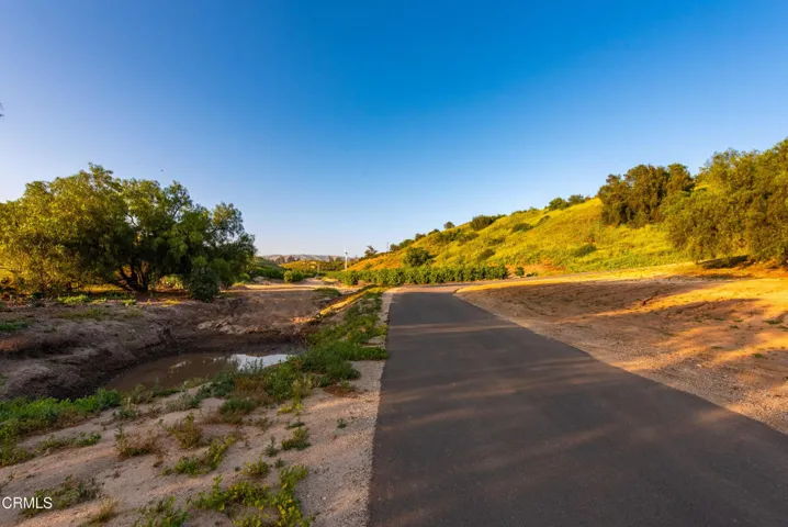 15295 Middle Ranch Rd Moorpark-24