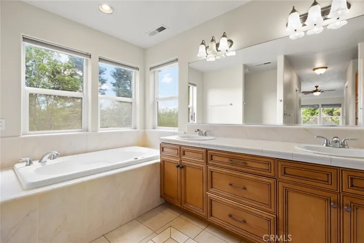 9285 Sarah Ann Court, Durham, California 95938