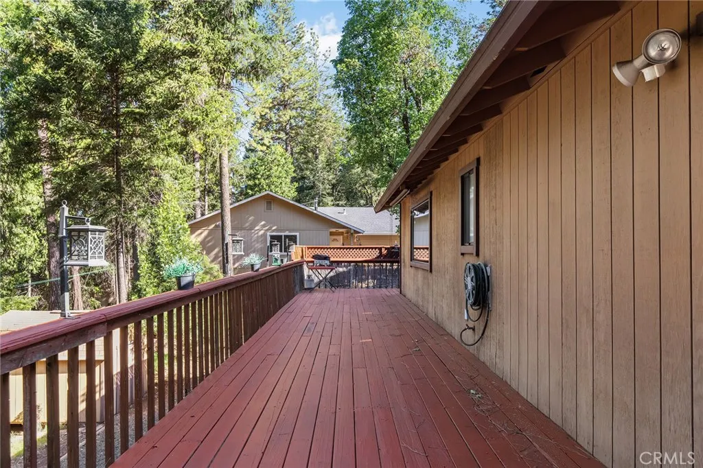 503 sq ft deck