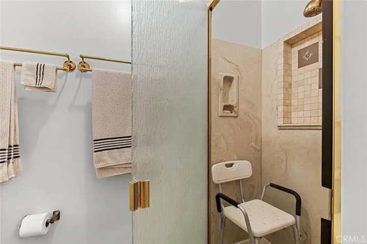 Primary shower