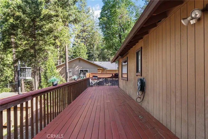 503 sq ft deck