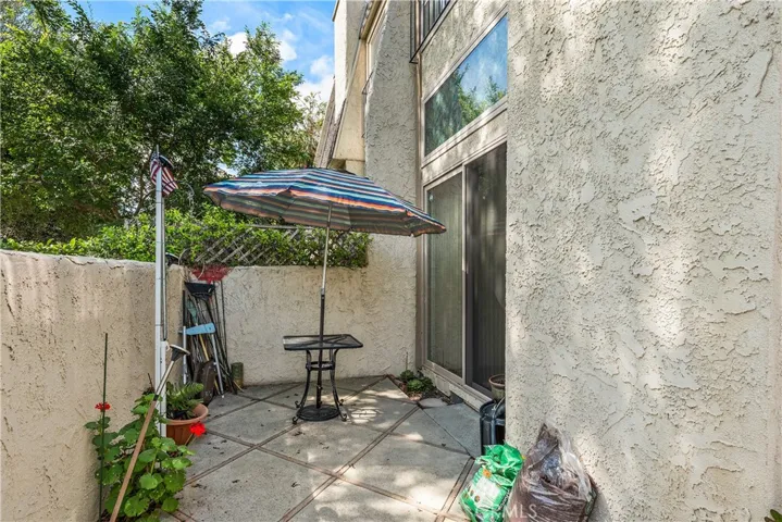 6201 Shoup 75, Woodland Hills, California 91367