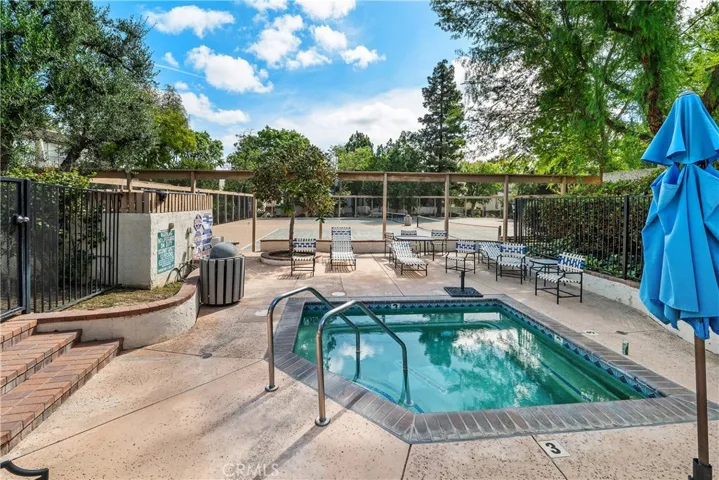 6201 Shoup 75, Woodland Hills, California 91367
