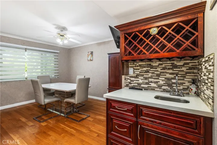 6201 Shoup 75, Woodland Hills, California 91367