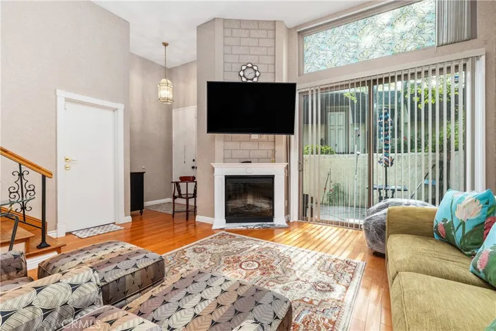 6201 Shoup 75, Woodland Hills, California 91367