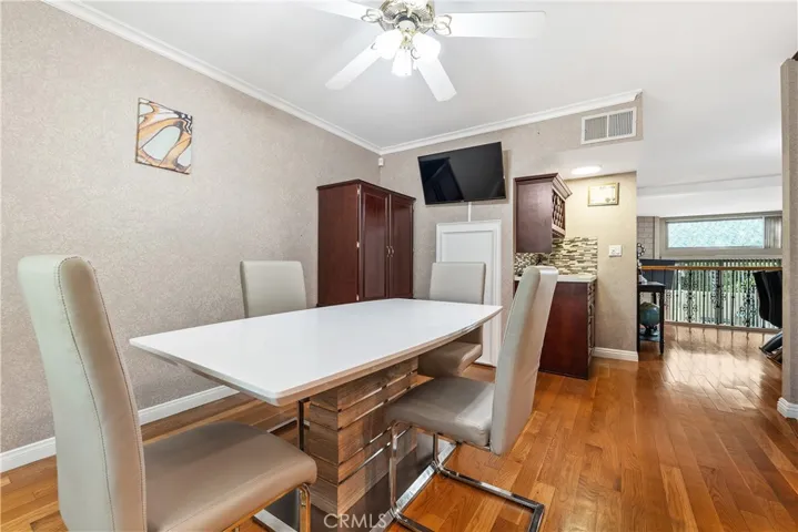 6201 Shoup 75, Woodland Hills, California 91367