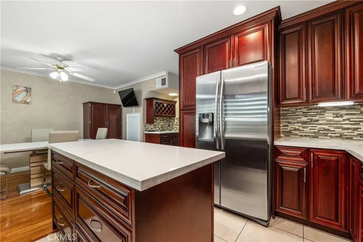 6201 Shoup 75, Woodland Hills, California 91367