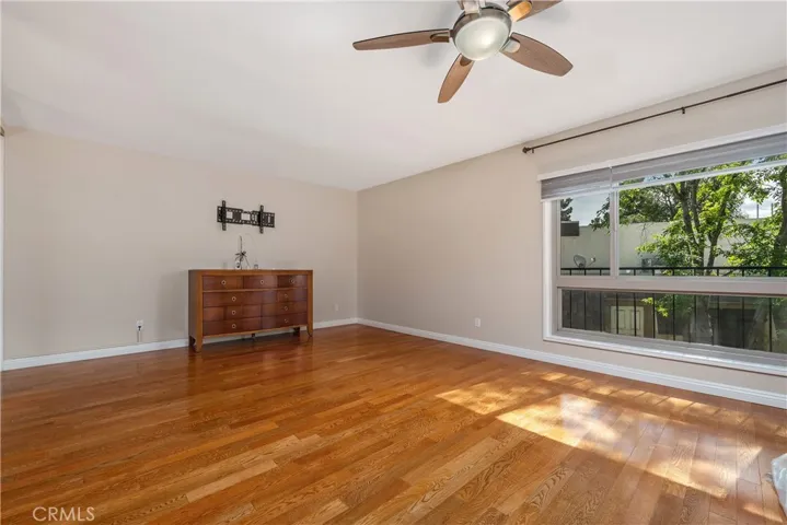 6201 Shoup 75, Woodland Hills, California 91367