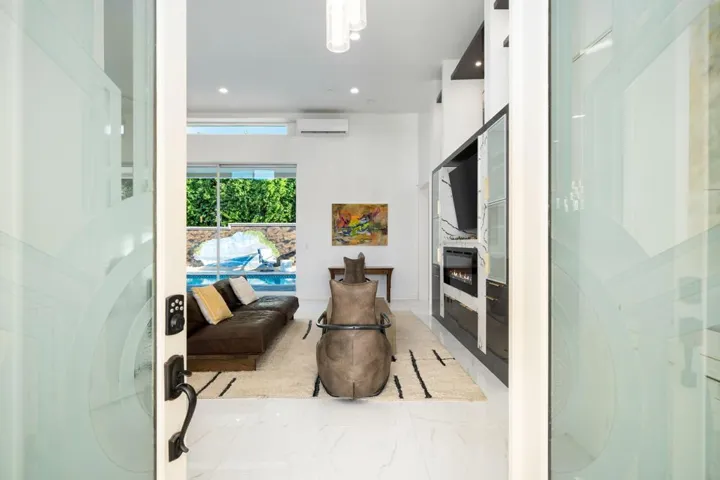 26-web-or-mls-26-print-JS_Coronado_0824_