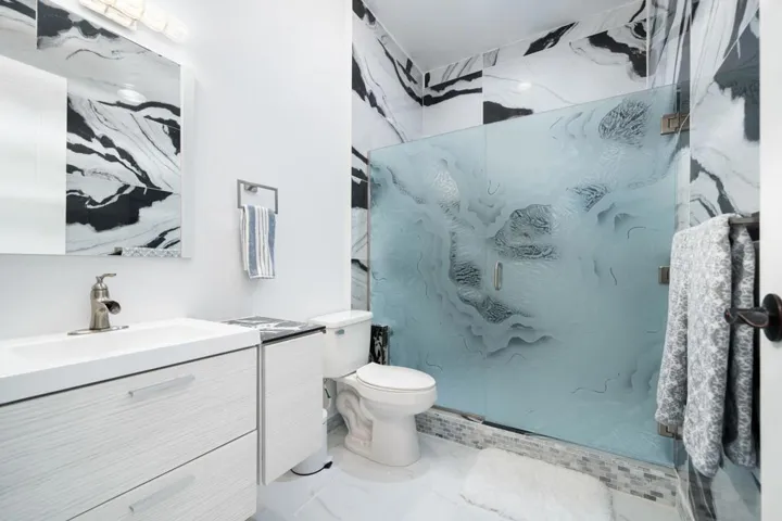 49-web-or-mls-49-print-JS_Coronado_0824_