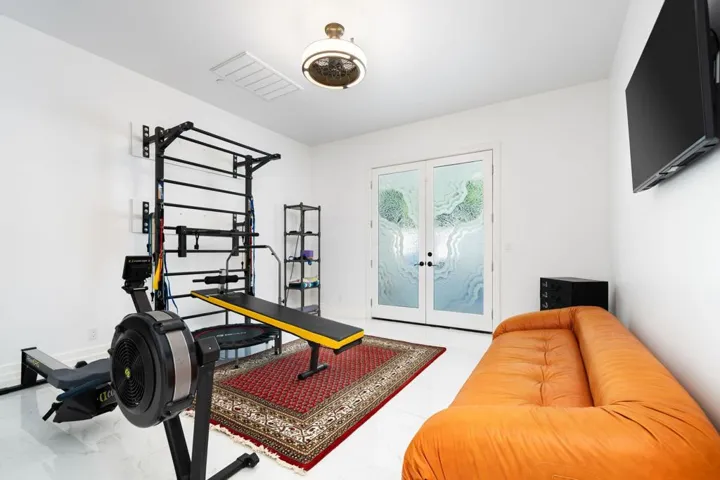 48-web-or-mls-48-print-JS_Coronado_0824_