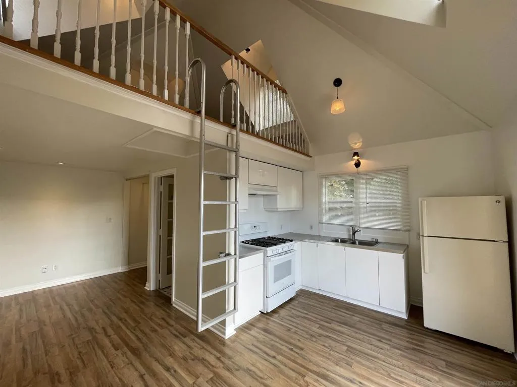 Back House (3148)