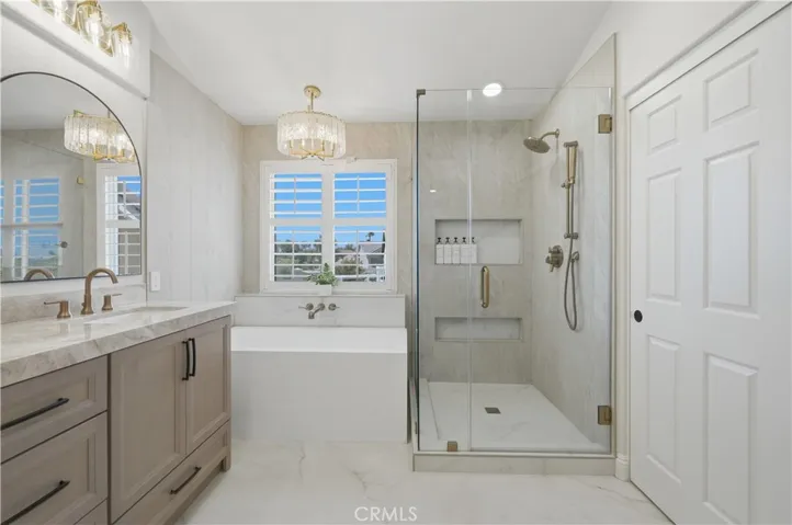 Fully renovated Master bath