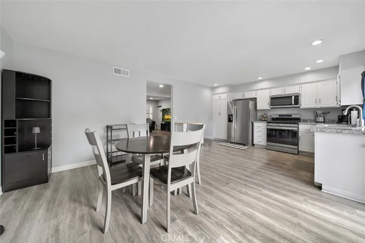 Breakfast Dinning Area