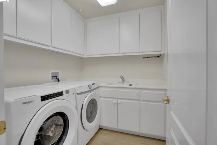 1st floor laundry room
