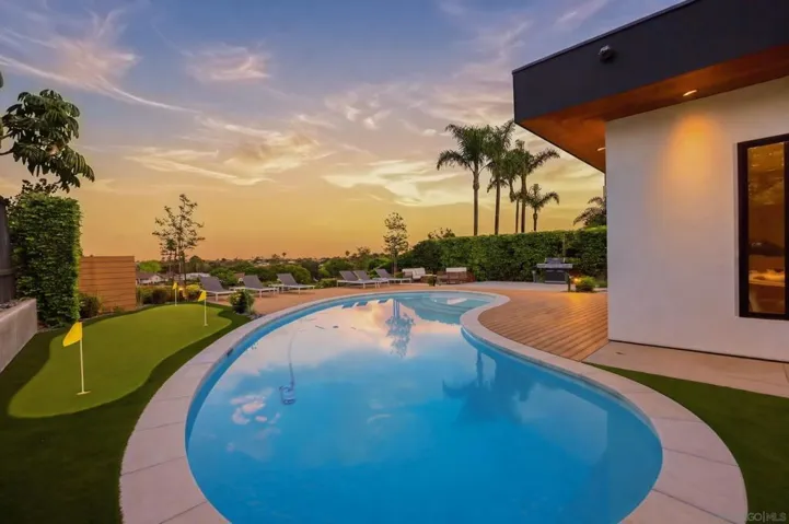 https://zimg.paragon.ice.com/ParagonImages/Property/PA/SDMLS/-518470/46/533/400/157f72353c80d6577b77e7c5f40ec155/3/25951ddff5b873feacedfd9bf07455d9/-518470-97186305-0696-413b-ba59-bbb8546d2c18.JPG