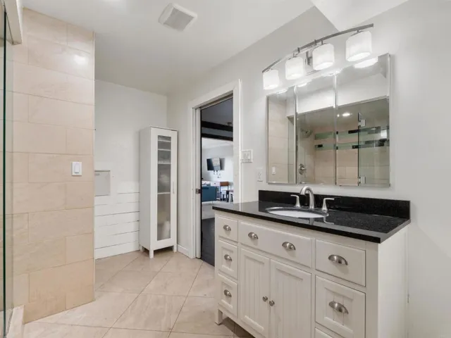 852 Dewitt Avenue, Encinitas, California 92024