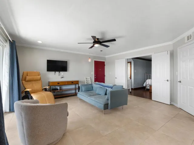 852 Dewitt Avenue, Encinitas, California 92024