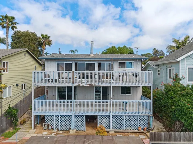 852 Dewitt Avenue, Encinitas, California 92024
