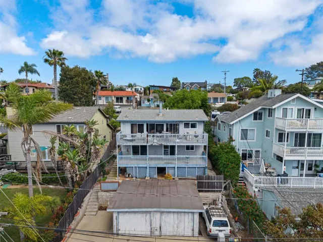 852 Dewitt Avenue, Encinitas, California 92024