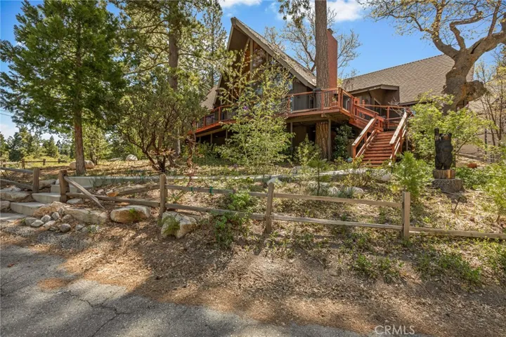 26489 Hillcrest, Lake Arrowhead, California 92352