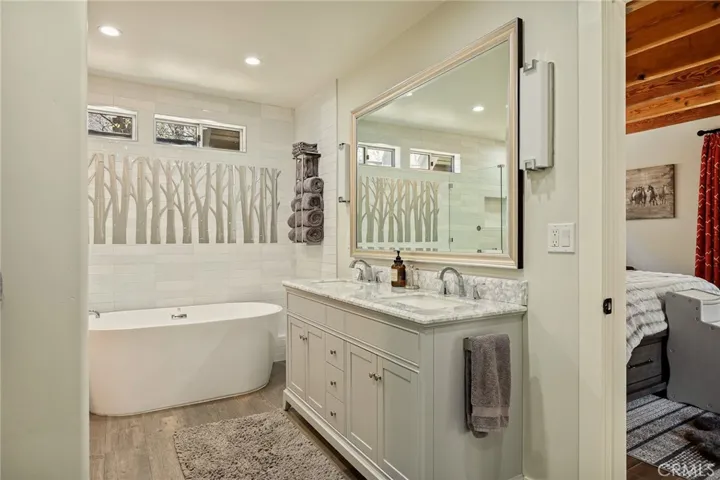 26489 Hillcrest, Lake Arrowhead, California 92352