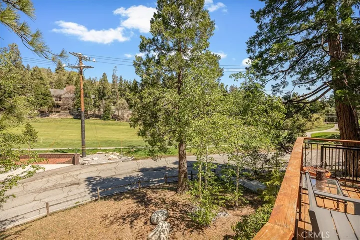 26489 Hillcrest, Lake Arrowhead, California 92352