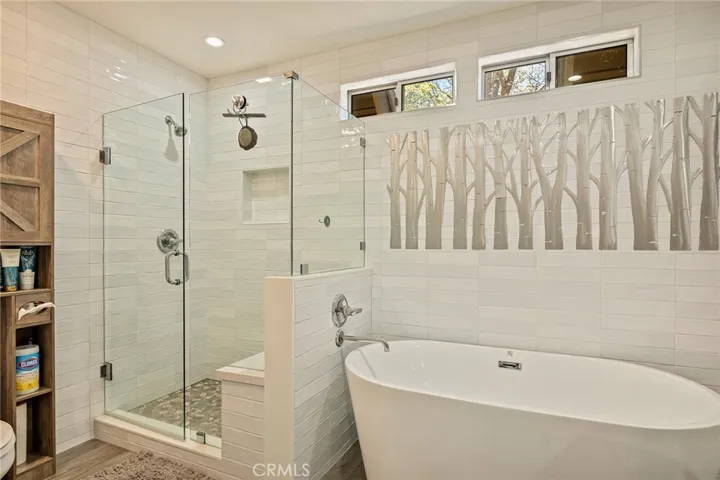 26489 Hillcrest, Lake Arrowhead, California 92352
