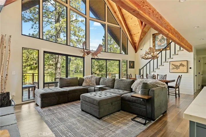 26489 Hillcrest, Lake Arrowhead, California 92352